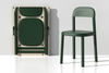 Conoce la nueva silla de plástico reciclado OTO CHAIR que trae qiiip a Chile