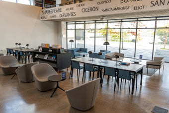 Biblioteca Colegio Huinganal: espacios diseñados para aprender, conectar y permanecer