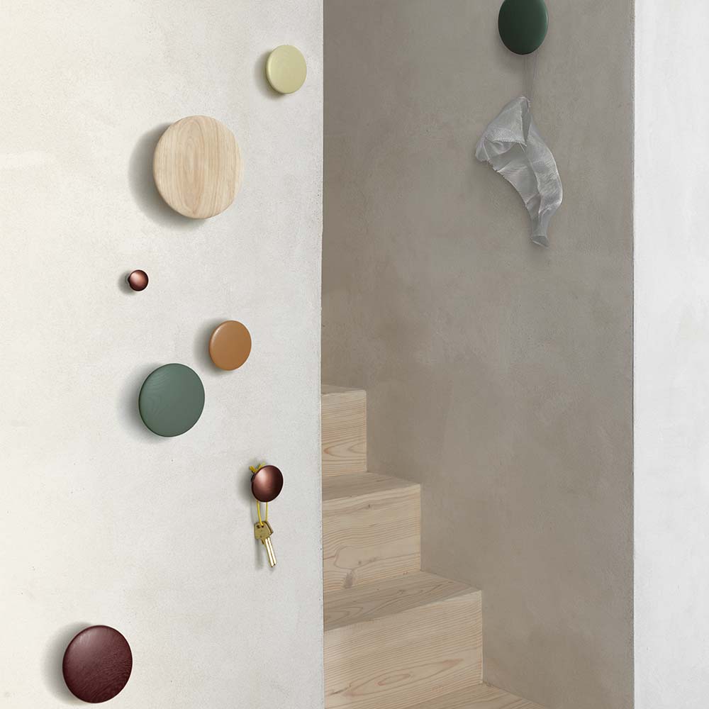 Perchero 13 cm de madera Muuto