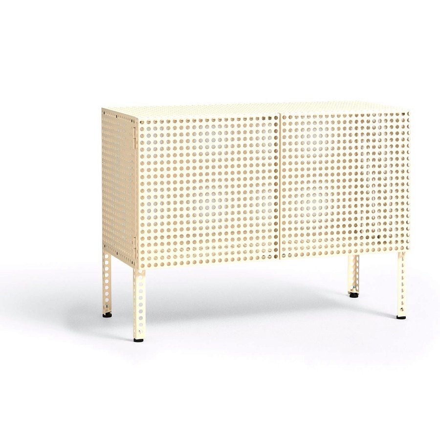 Perforated Cabinet Floor de HAY